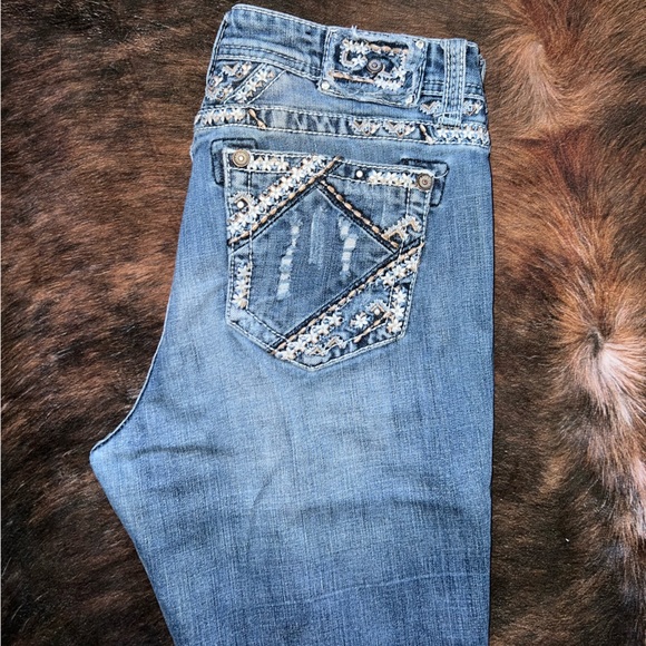 Jeans - Picture 2 of 3